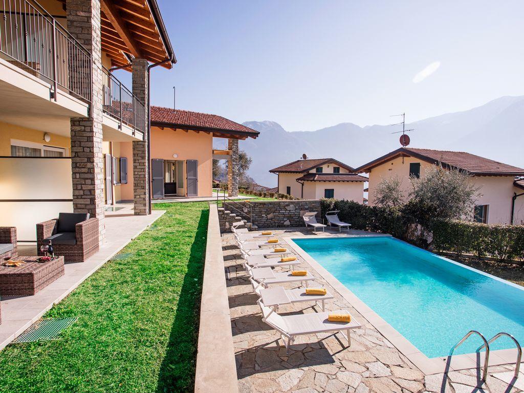 Ossuccio Grande C Home With Pool Sleeps 12 By Italian Apartments Como Bagian luar foto