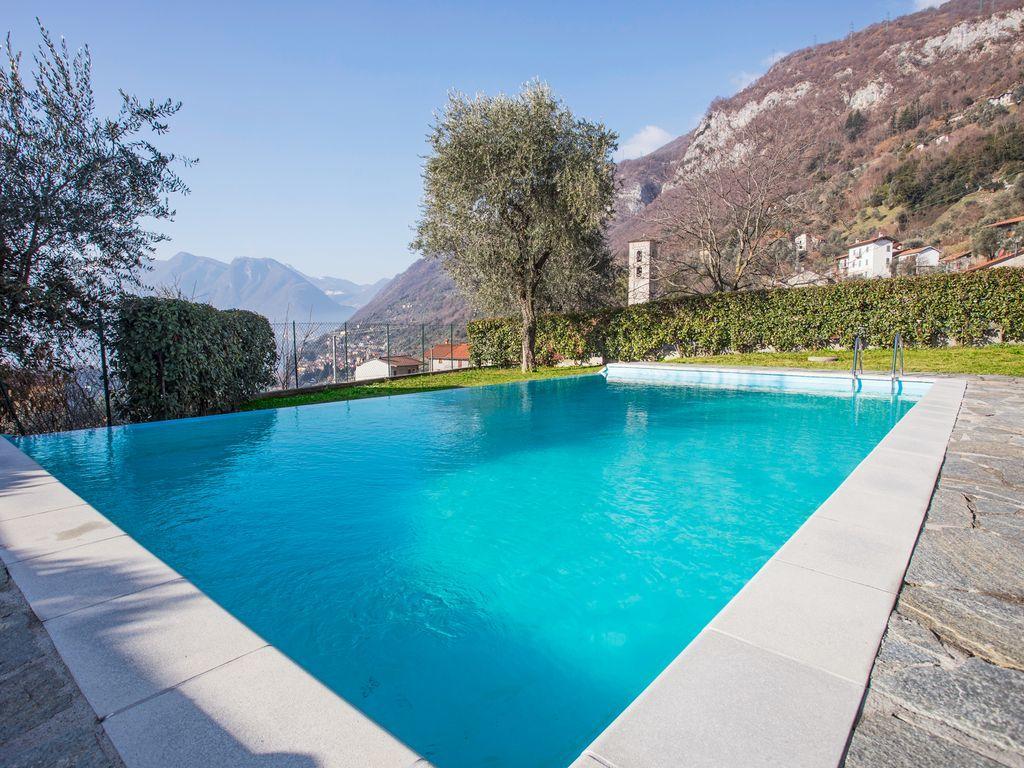 Ossuccio Grande C Home With Pool Sleeps 12 By Italian Apartments Como Bagian luar foto