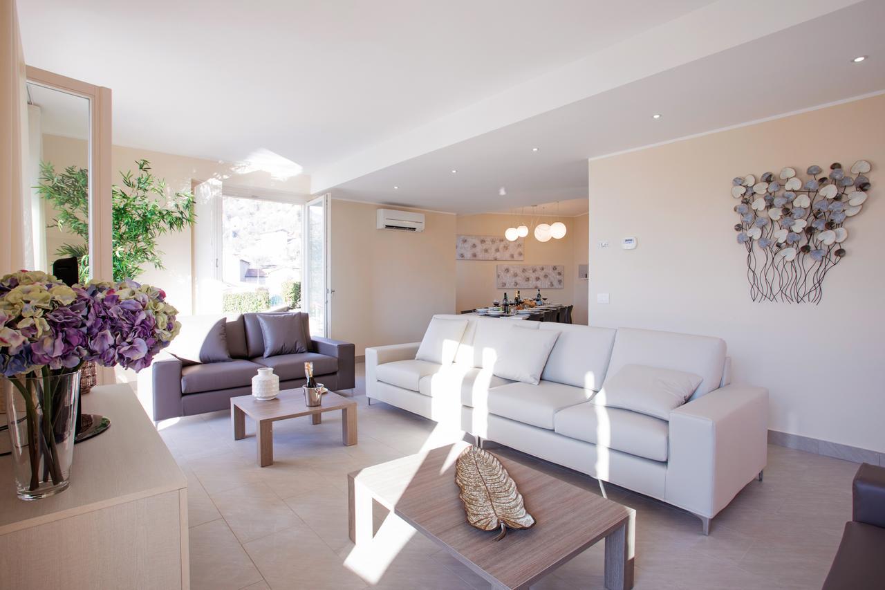 Ossuccio Grande C Home With Pool Sleeps 12 By Italian Apartments Como Bagian luar foto