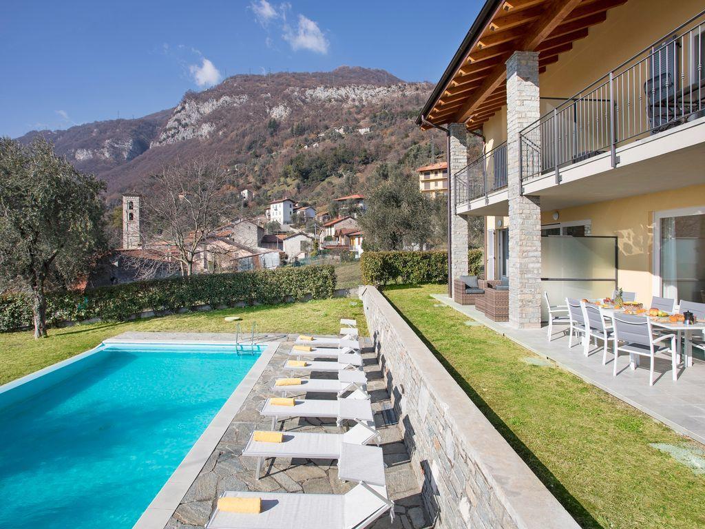 Ossuccio Grande C Home With Pool Sleeps 12 By Italian Apartments Como Bagian luar foto